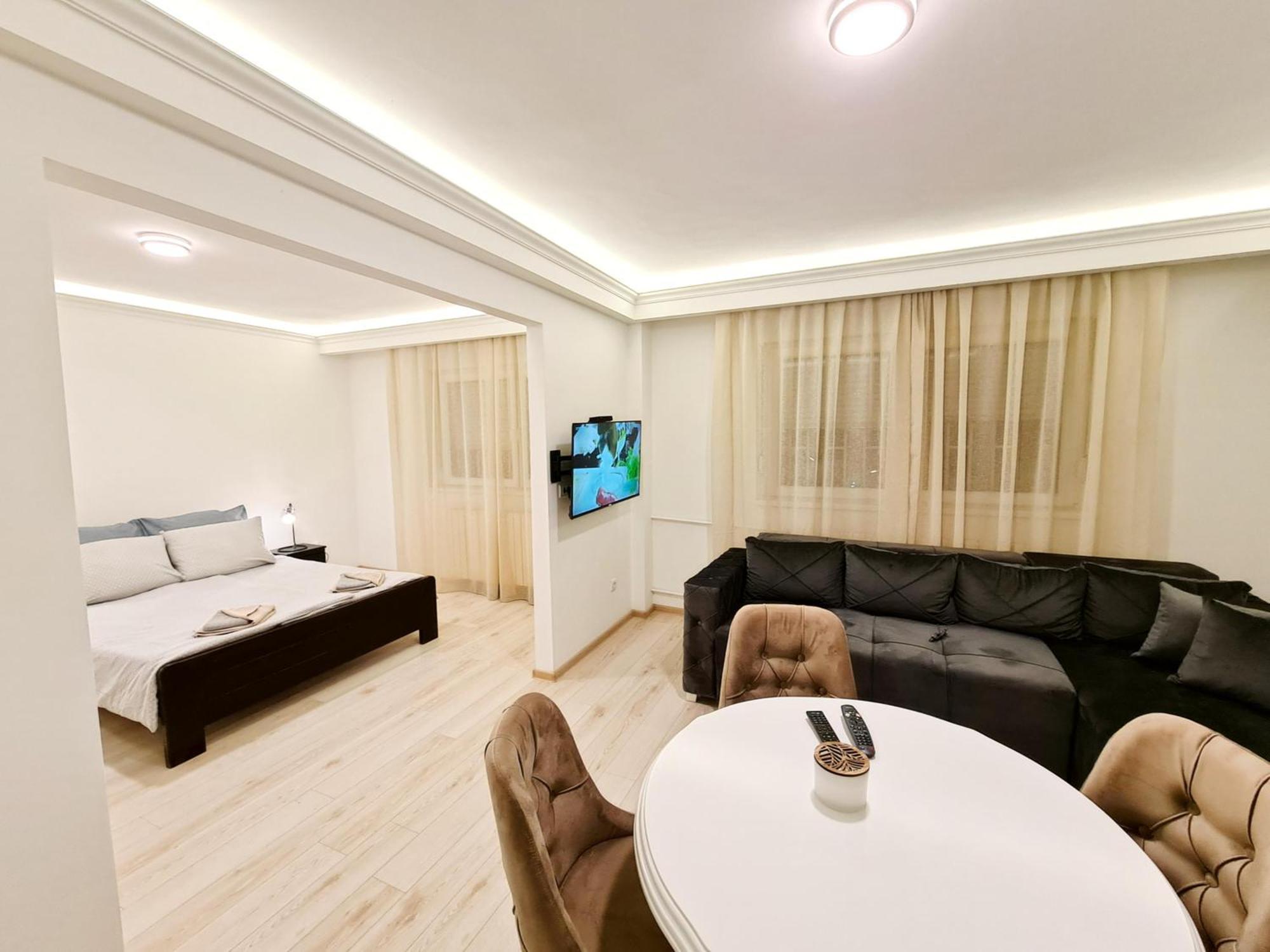 Modern Central Apartments Renovated Belgrado Esterno foto